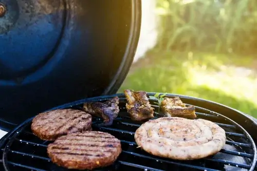 Preparando Churrasco no bafo.